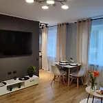 شقة Kosmonaudi